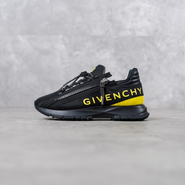 GIVENCHY BLACK SNEAKER