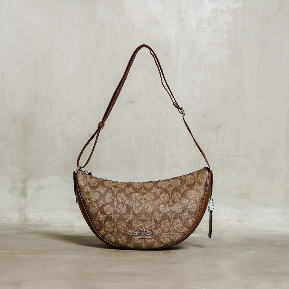 COACH BROWN CAMEL SHOULDER BAG