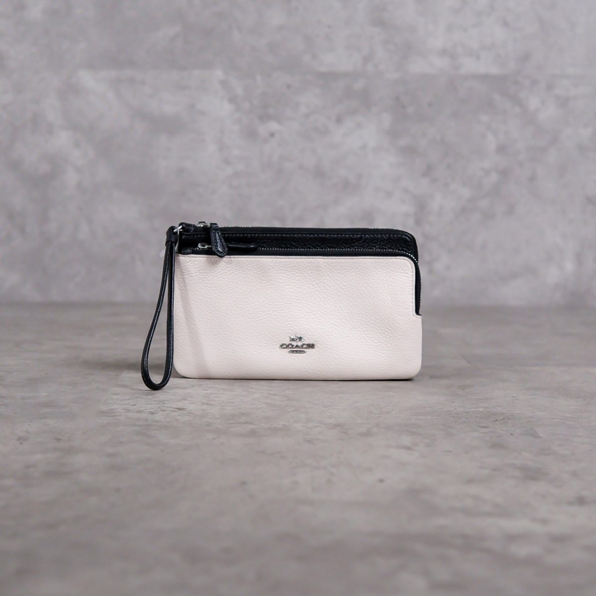 COACH WHITE BLACK DOUBLE ZIP POUCH WALLET