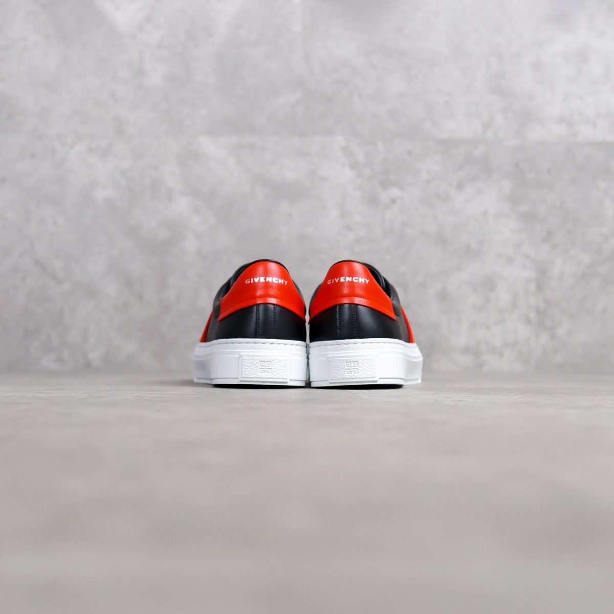 GIVENCHY RED BLACK SNEAKER