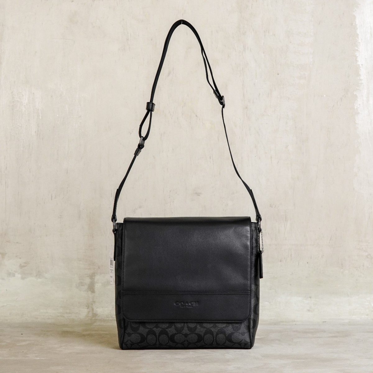 COACH BLACK FLAG BAG