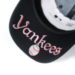 MLB NY OUTLINE YANKEES PINK BLACK CAP