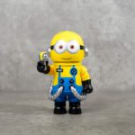 POP MART MEGA SPACE MOLLY X MINION