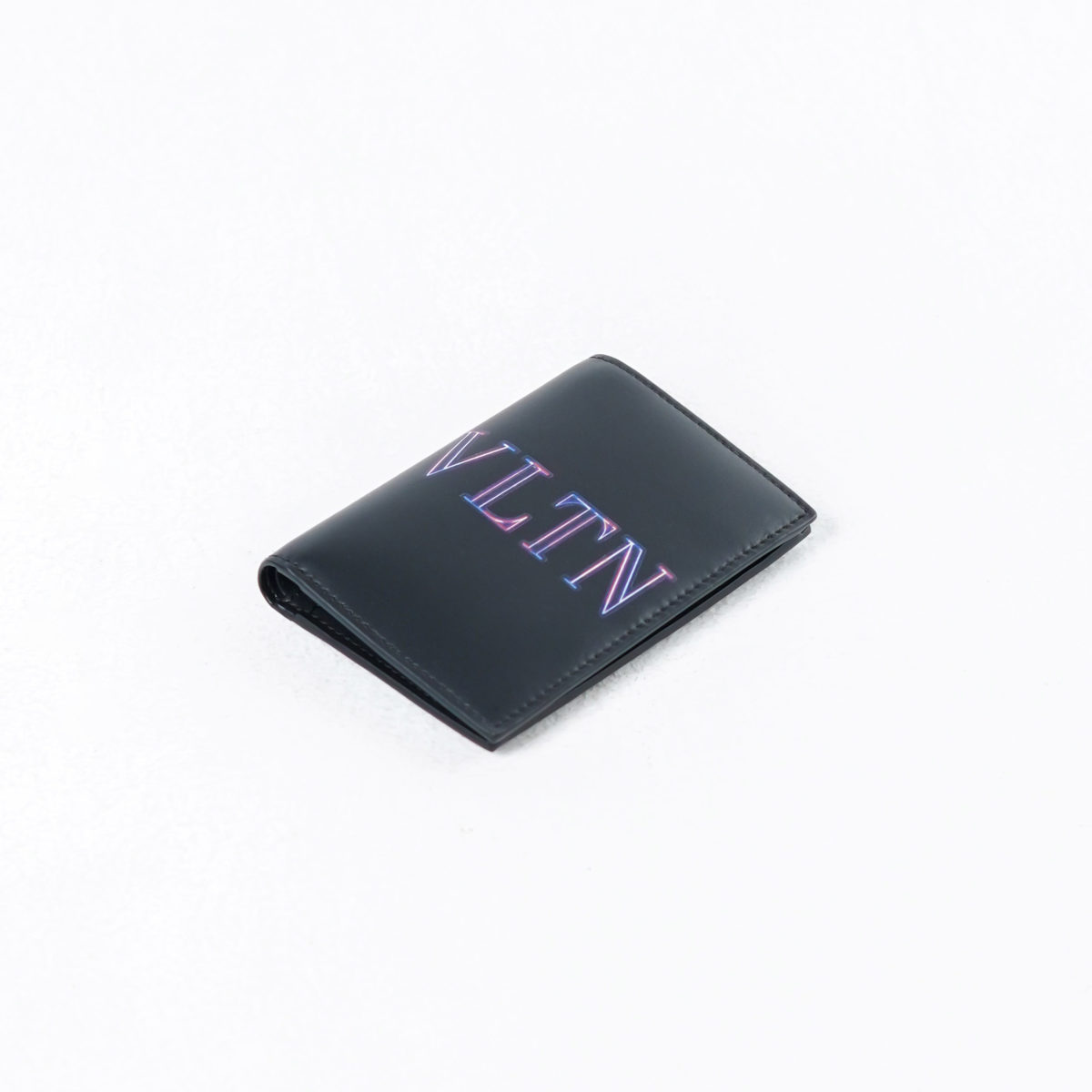 VALENTINO TEXT BLUE MULTI BLACK LEATHER BIFOLD CARD WALLET