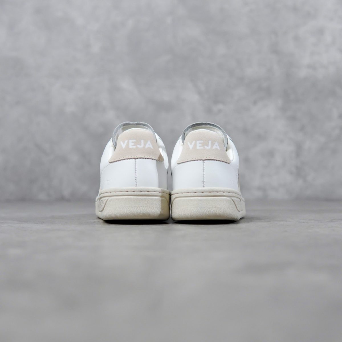 VEJA PINK WHITE SNEAKER